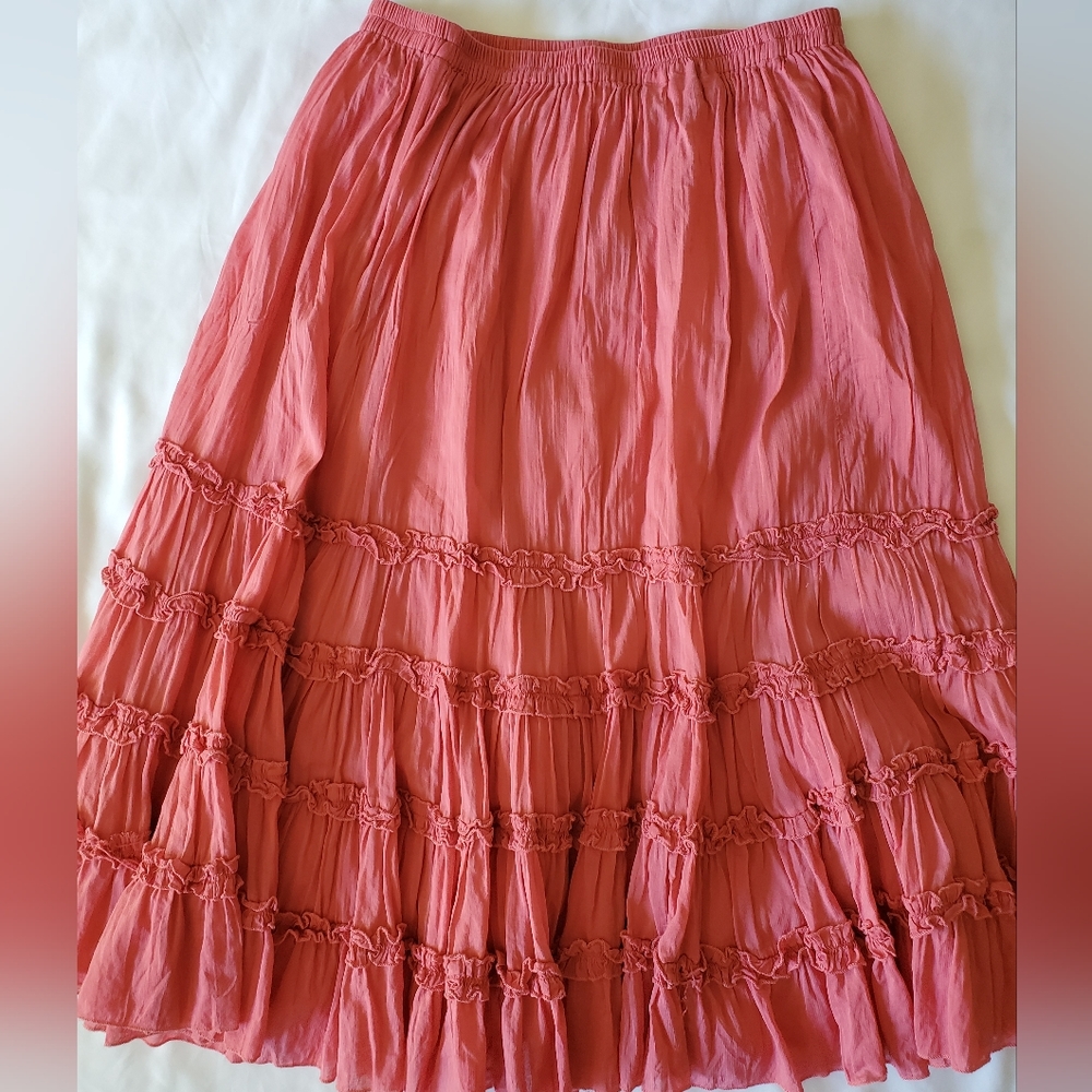 Elegant Pink Maxi Skirt - Picture 2 of 5